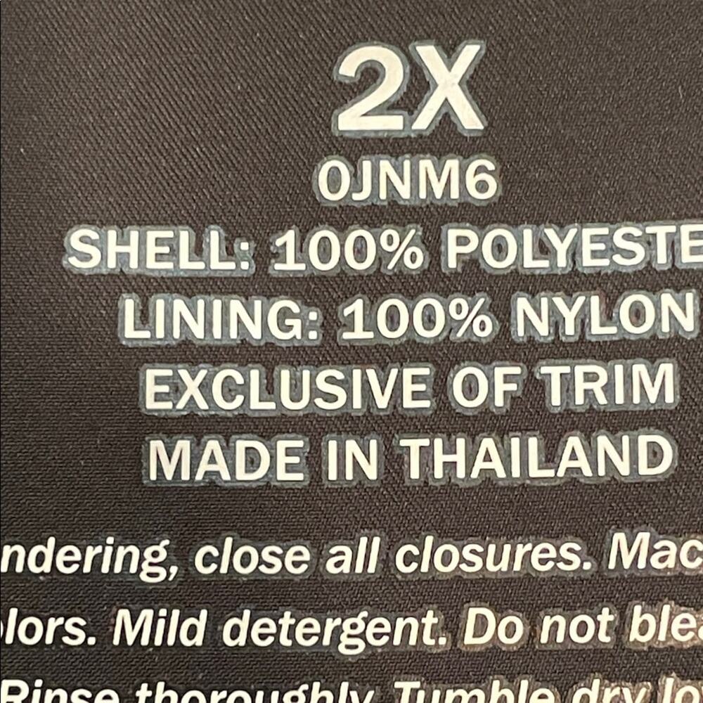 L.L. Bean Classic Black Hooded Jacket. 2X - Picture 3 of 4